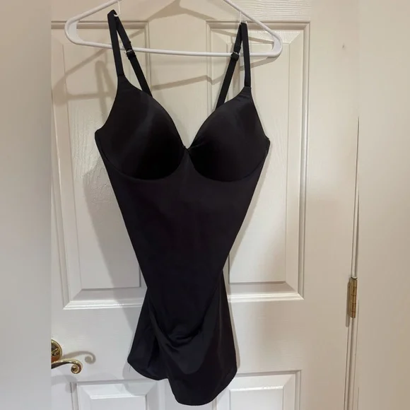 Bali Black Shapewear Slip Size 34D - Picture 2 of 7